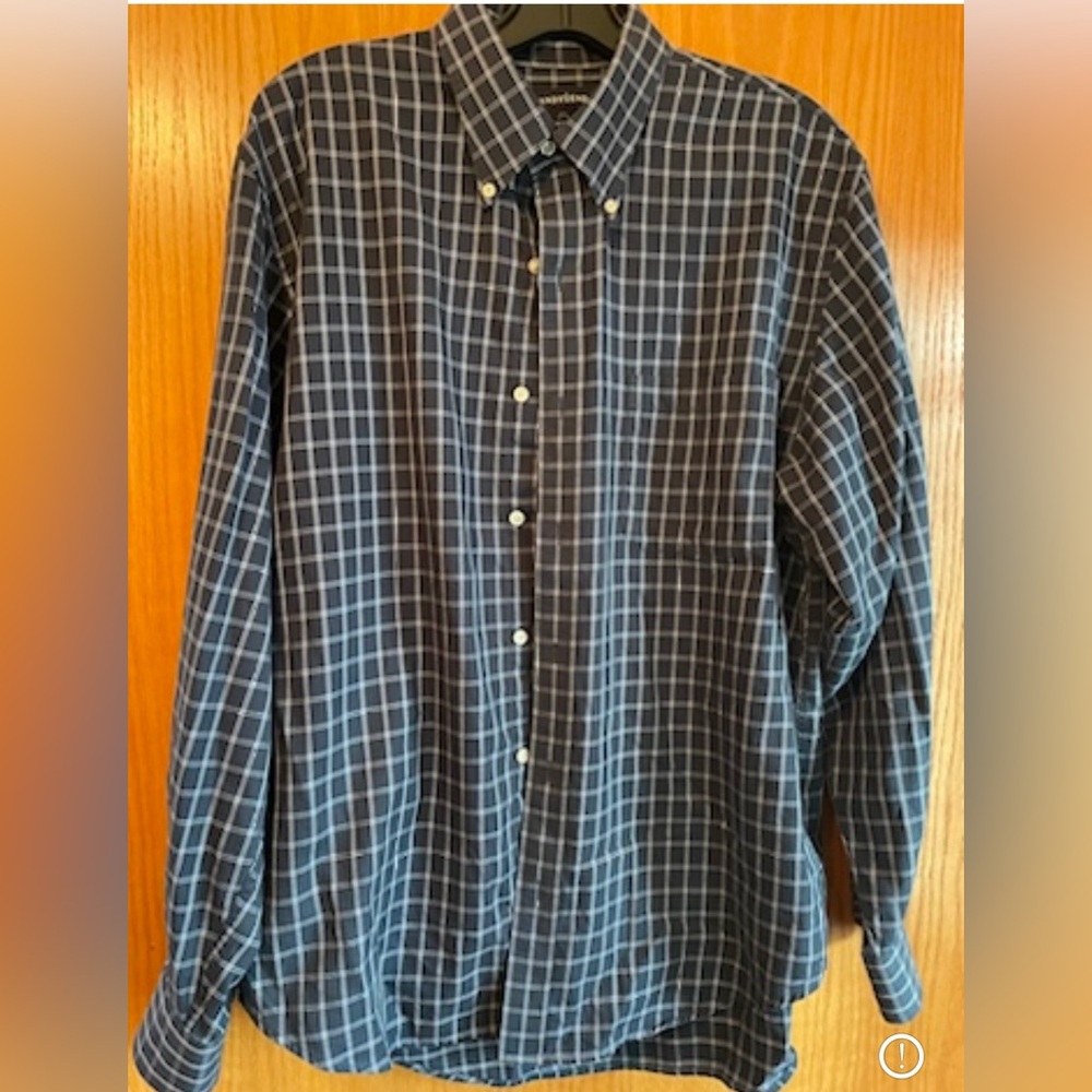 Lands' End Men's Large Blue and White plaid button up like new long sleeve